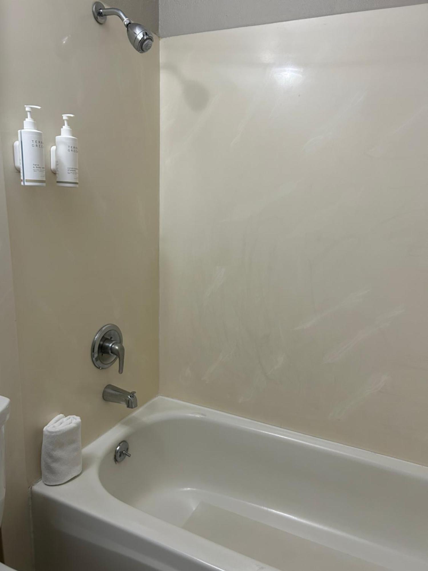 Days Inn By Wyndham Turlock Ngoại thất bức ảnh