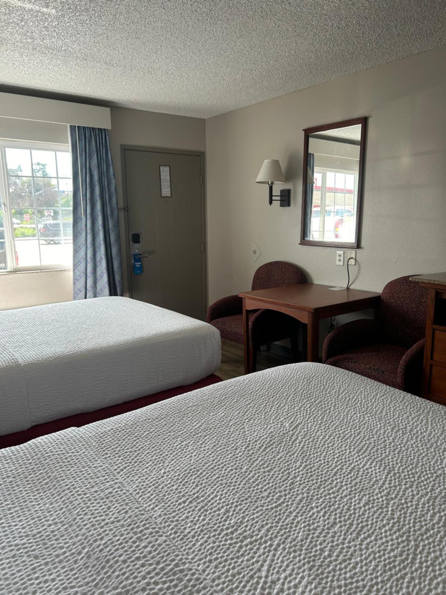 Days Inn By Wyndham Turlock Ngoại thất bức ảnh